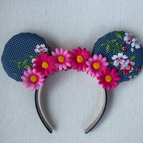 homemade Accessories - Minnie Mouse ears